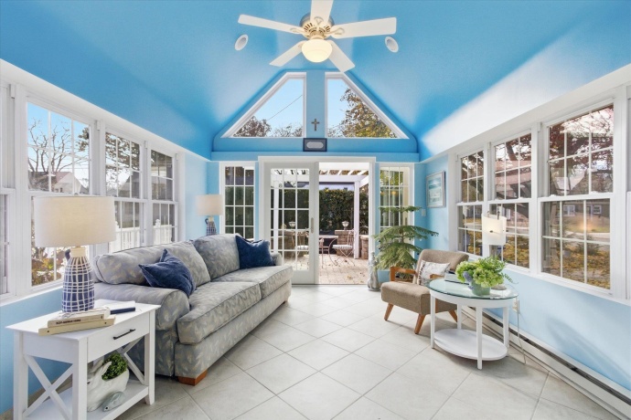 1408 Avenue D, STERLING, Illinois 61081, 3 Bedrooms Bedrooms, ,2 BathroomsBathrooms,House,For Sale,Avenue D,202507119