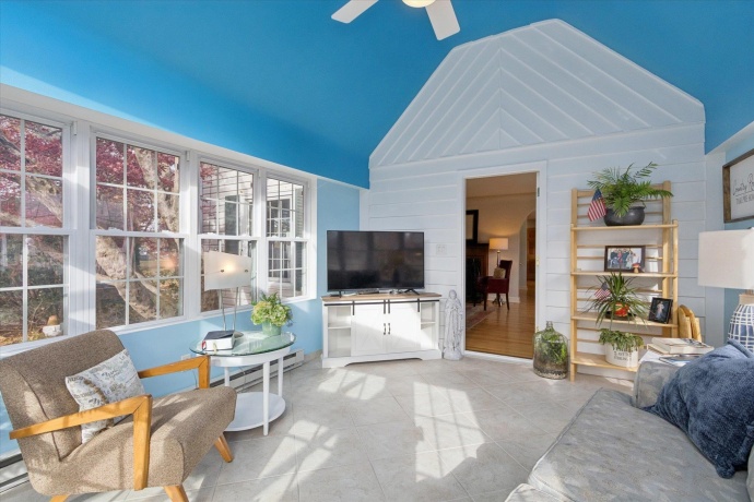 1408 Avenue D, STERLING, Illinois 61081, 3 Bedrooms Bedrooms, ,2 BathroomsBathrooms,House,For Sale,Avenue D,202507119