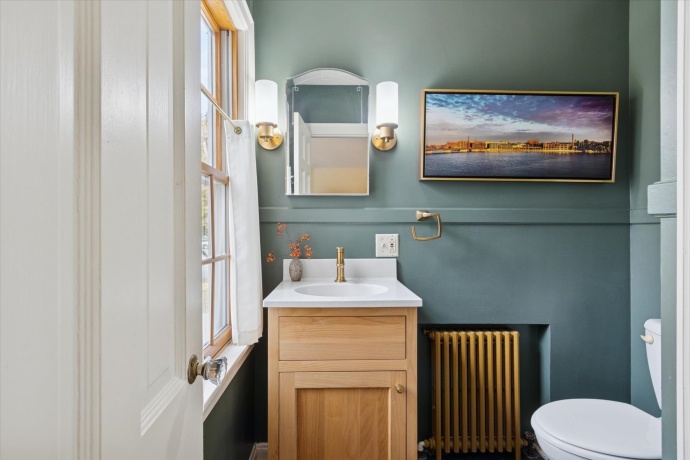 1408 Avenue D, STERLING, Illinois 61081, 3 Bedrooms Bedrooms, ,2 BathroomsBathrooms,House,For Sale,Avenue D,202507119