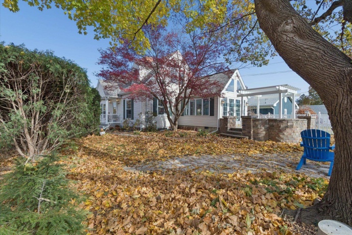 1408 Avenue D, STERLING, Illinois 61081, 3 Bedrooms Bedrooms, ,2 BathroomsBathrooms,House,For Sale,Avenue D,202507119