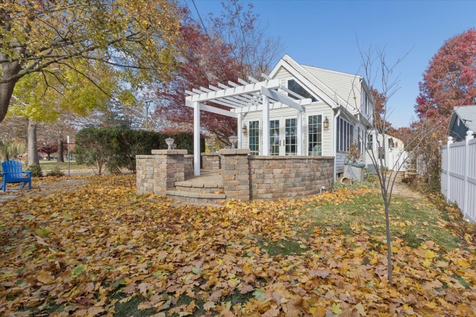 1408 Avenue D, STERLING, Illinois 61081, 3 Bedrooms Bedrooms, ,2 BathroomsBathrooms,House,For Sale,Avenue D,202507119