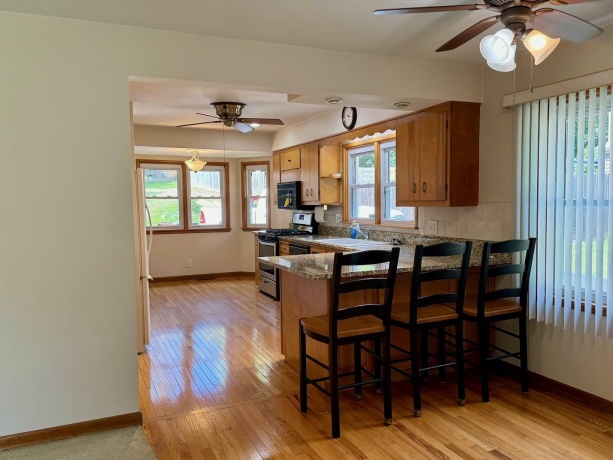 1937 E Gate Parkway, ROCKFORD, Illinois 61108, 3 Bedrooms Bedrooms, ,2 BathroomsBathrooms,House,For Sale,E Gate Parkway,202507120