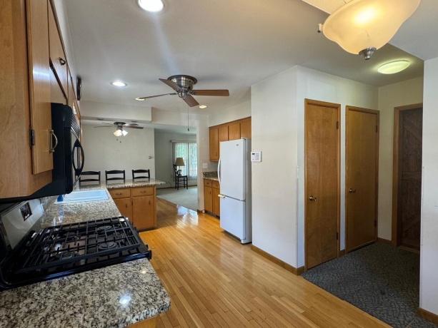 1937 E Gate Parkway, ROCKFORD, Illinois 61108, 3 Bedrooms Bedrooms, ,2 BathroomsBathrooms,House,For Sale,E Gate Parkway,202507120