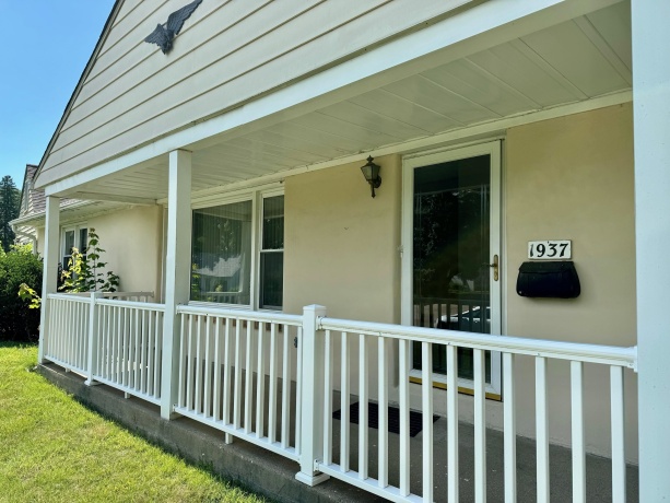 1937 E Gate Parkway, ROCKFORD, Illinois 61108, 3 Bedrooms Bedrooms, ,2 BathroomsBathrooms,House,For Sale,E Gate Parkway,202507120