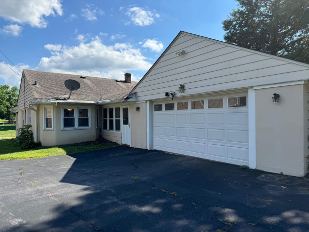 1937 E Gate Parkway, ROCKFORD, Illinois 61108, 3 Bedrooms Bedrooms, ,2 BathroomsBathrooms,House,For Sale,E Gate Parkway,202507120