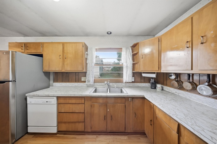 1864 Revere, FREEPORT, Illinois 61032, 3 Bedrooms Bedrooms, ,1 BathroomBathrooms,House,For Sale,Revere,202507121