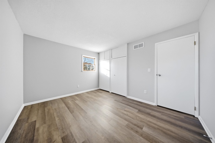 2065 Fairview, FREEPORT, Illinois 61032, 4 Bedrooms Bedrooms, ,2 BathroomsBathrooms,House,For Sale,Fairview,202507122