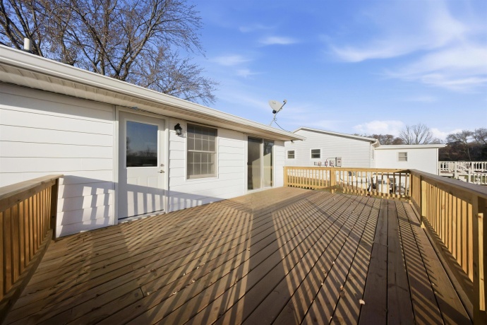 2065 Fairview, FREEPORT, Illinois 61032, 4 Bedrooms Bedrooms, ,2 BathroomsBathrooms,House,For Sale,Fairview,202507122