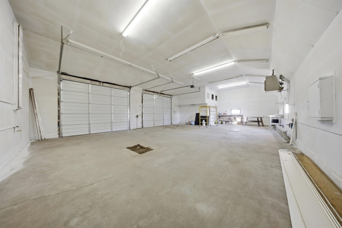 2065 Fairview, FREEPORT, Illinois 61032, 4 Bedrooms Bedrooms, ,2 BathroomsBathrooms,House,For Sale,Fairview,202507122