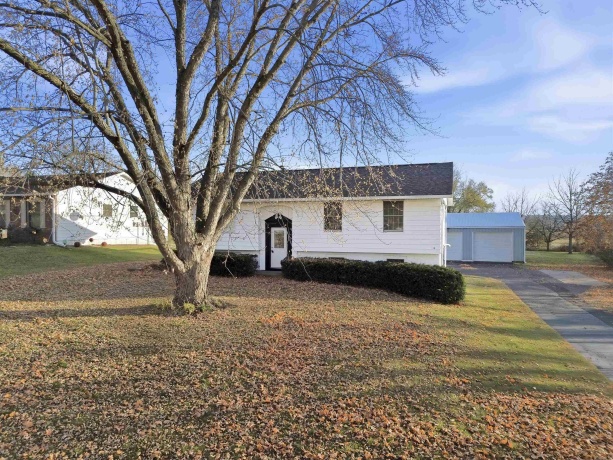 2065 Fairview, FREEPORT, Illinois 61032, 4 Bedrooms Bedrooms, ,2 BathroomsBathrooms,House,For Sale,Fairview,202507122