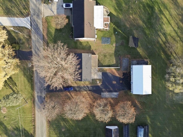 2065 Fairview, FREEPORT, Illinois 61032, 4 Bedrooms Bedrooms, ,2 BathroomsBathrooms,House,For Sale,Fairview,202507122