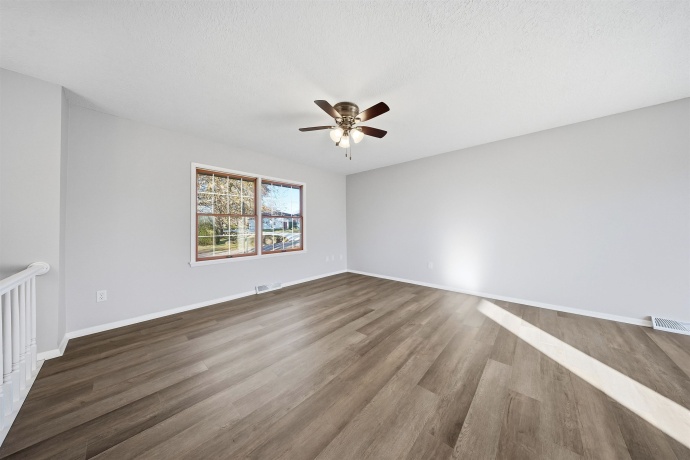 2065 Fairview, FREEPORT, Illinois 61032, 4 Bedrooms Bedrooms, ,2 BathroomsBathrooms,House,For Sale,Fairview,202507122