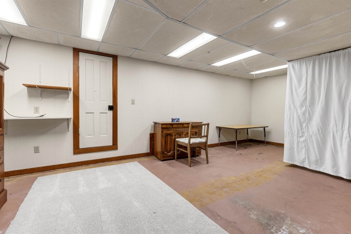 1326 BROWNWOOD, ROCKFORD, Illinois 61107, 3 Bedrooms Bedrooms, ,1 BathroomBathrooms,House,For Sale,BROWNWOOD,202507124