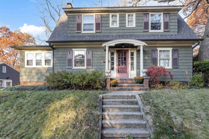 1326 BROWNWOOD, ROCKFORD, Illinois 61107, 3 Bedrooms Bedrooms, ,1 BathroomBathrooms,House,For Sale,BROWNWOOD,202507124