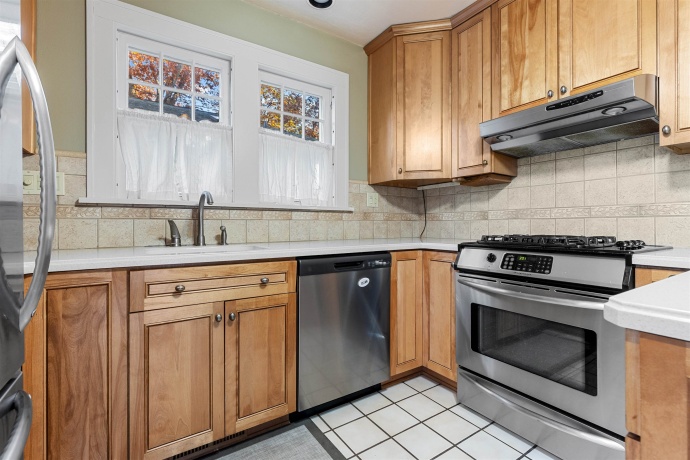 1326 BROWNWOOD, ROCKFORD, Illinois 61107, 3 Bedrooms Bedrooms, ,1 BathroomBathrooms,House,For Sale,BROWNWOOD,202507124