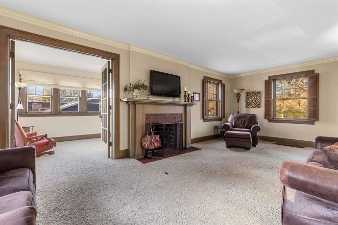 1326 BROWNWOOD, ROCKFORD, Illinois 61107, 3 Bedrooms Bedrooms, ,1 BathroomBathrooms,House,For Sale,BROWNWOOD,202507124