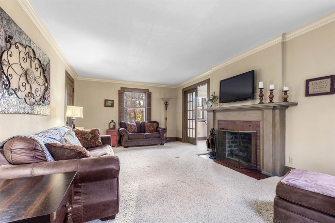 1326 BROWNWOOD, ROCKFORD, Illinois 61107, 3 Bedrooms Bedrooms, ,1 BathroomBathrooms,House,For Sale,BROWNWOOD,202507124