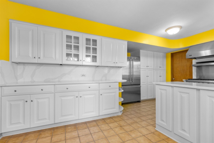 2020 GLENVIEW, ROCKFORD, Illinois 61107, 3 Bedrooms Bedrooms, ,2 BathroomsBathrooms,House,For Sale,GLENVIEW,202506070