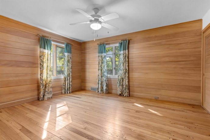 2020 GLENVIEW, ROCKFORD, Illinois 61107, 3 Bedrooms Bedrooms, ,2 BathroomsBathrooms,House,For Sale,GLENVIEW,202506070