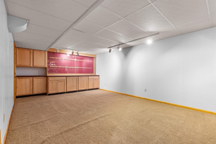 2020 GLENVIEW, ROCKFORD, Illinois 61107, 3 Bedrooms Bedrooms, ,2 BathroomsBathrooms,House,For Sale,GLENVIEW,202506070