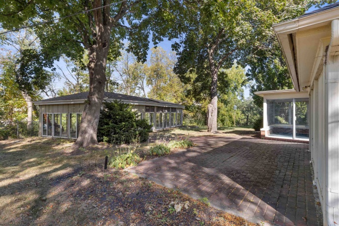 2020 GLENVIEW, ROCKFORD, Illinois 61107, 3 Bedrooms Bedrooms, ,2 BathroomsBathrooms,House,For Sale,GLENVIEW,202506070