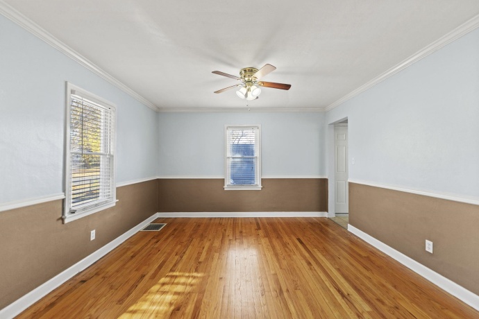 2015 OREGON, ROCKFORD, Illinois 61108, 3 Bedrooms Bedrooms, ,1 BathroomBathrooms,House,For Sale,OREGON,202507126