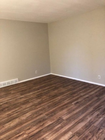 2304-2306 Eastmoreland, ROCKFORD, Illinois 61108, ,2 Units,For Sale,Eastmoreland,202507127