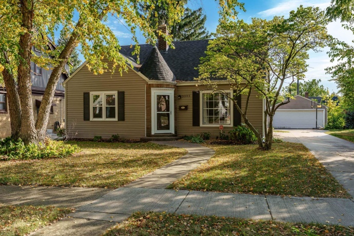 3205 MINNESOTA, ROCKFORD, Illinois 61108, 3 Bedrooms Bedrooms, ,2 BathroomsBathrooms,House,For Sale,MINNESOTA,202506479