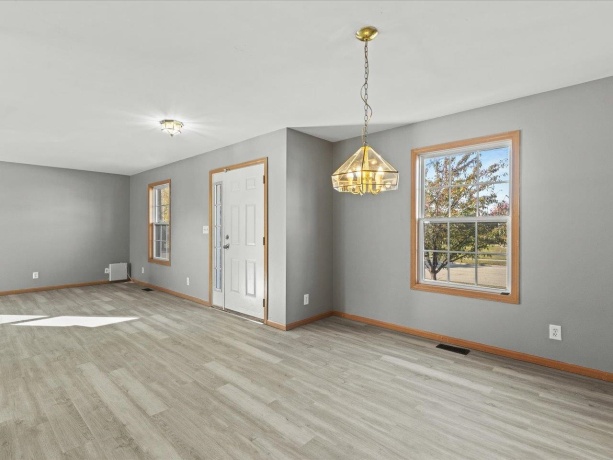 2424 Winfield, BELVIDERE, Illinois 61008, 4 Bedrooms Bedrooms, ,2 BathroomsBathrooms,House,For Sale,Winfield,202507128