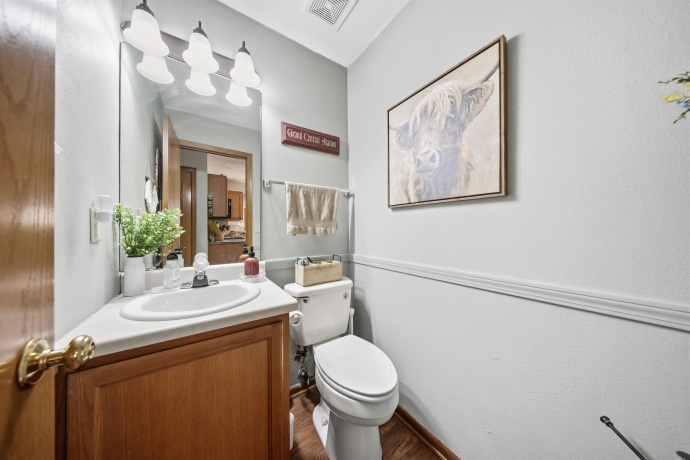 11155 Downing, ROSCOE, Illinois 61073, 3 Bedrooms Bedrooms, ,2 BathroomsBathrooms,House,For Sale,Downing,202507130