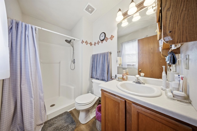 11155 Downing, ROSCOE, Illinois 61073, 3 Bedrooms Bedrooms, ,2 BathroomsBathrooms,House,For Sale,Downing,202507130