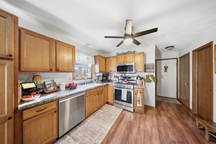 11155 Downing, ROSCOE, Illinois 61073, 3 Bedrooms Bedrooms, ,2 BathroomsBathrooms,House,For Sale,Downing,202507130