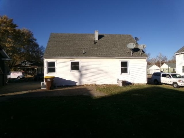 321 Garfield, FREEPORT, Illinois 61032, 2 Bedrooms Bedrooms, ,1 BathroomBathrooms,House,For Sale,Garfield,202507131