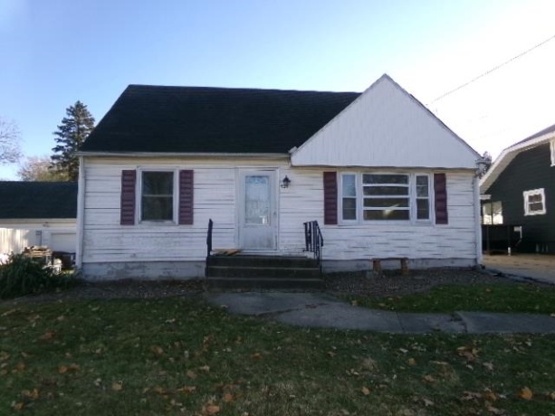 321 Garfield, FREEPORT, Illinois 61032, 2 Bedrooms Bedrooms, ,1 BathroomBathrooms,House,For Sale,Garfield,202507131