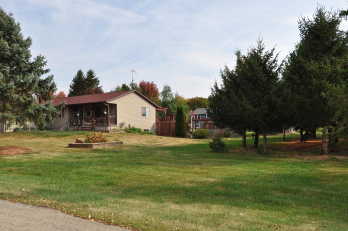 135 Field Crest, Cedarville, Illinois 61013, 3 Bedrooms Bedrooms, ,2 BathroomsBathrooms,House,For Sale,Field Crest,202507134