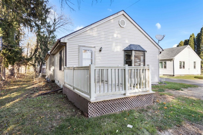 6560 Charles, ROCKFORD, Illinois 61108, 2 Bedrooms Bedrooms, ,1 BathroomBathrooms,House,For Sale,Charles,202507135