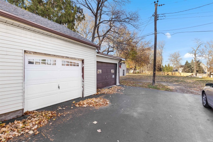 6560 Charles, ROCKFORD, Illinois 61108, 2 Bedrooms Bedrooms, ,1 BathroomBathrooms,House,For Sale,Charles,202507135