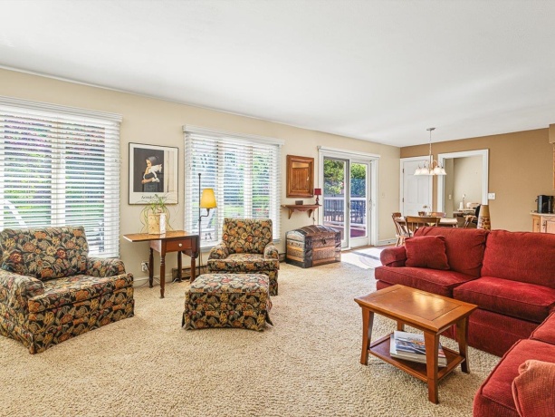 811 Paris, ROCKFORD, Illinois 61107, 3 Bedrooms Bedrooms, ,2 BathroomsBathrooms,House,For Sale,Paris,202507139