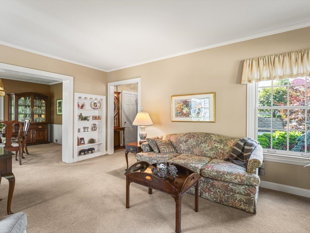 811 Paris, ROCKFORD, Illinois 61107, 3 Bedrooms Bedrooms, ,2 BathroomsBathrooms,House,For Sale,Paris,202507139