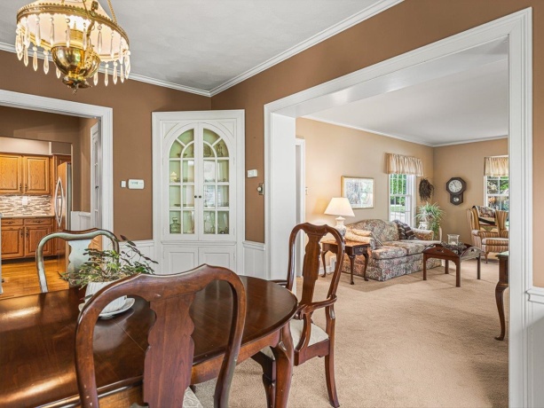 811 Paris, ROCKFORD, Illinois 61107, 3 Bedrooms Bedrooms, ,2 BathroomsBathrooms,House,For Sale,Paris,202507139