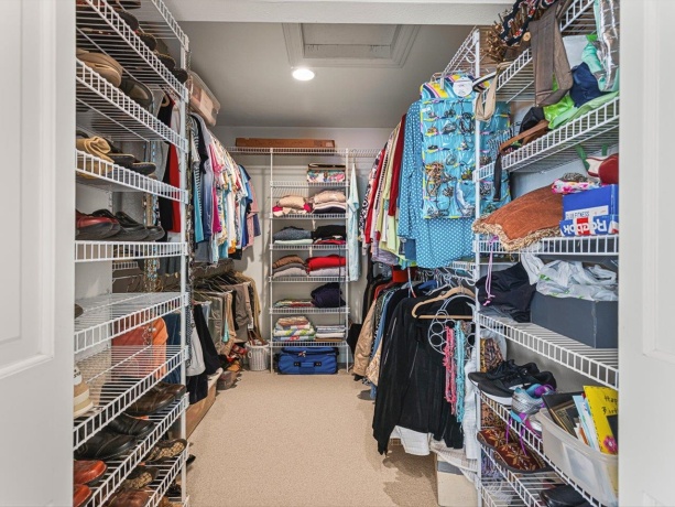 811 Paris, ROCKFORD, Illinois 61107, 3 Bedrooms Bedrooms, ,2 BathroomsBathrooms,House,For Sale,Paris,202507139