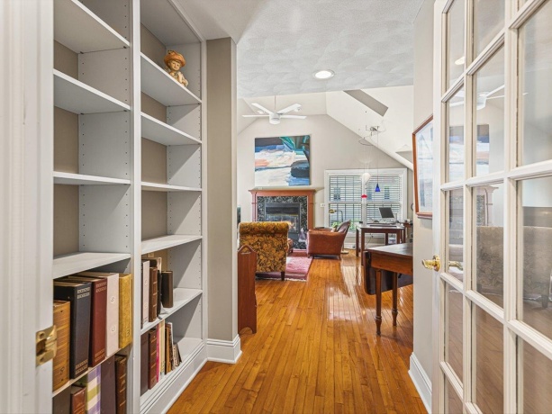 811 Paris, ROCKFORD, Illinois 61107, 3 Bedrooms Bedrooms, ,2 BathroomsBathrooms,House,For Sale,Paris,202507139