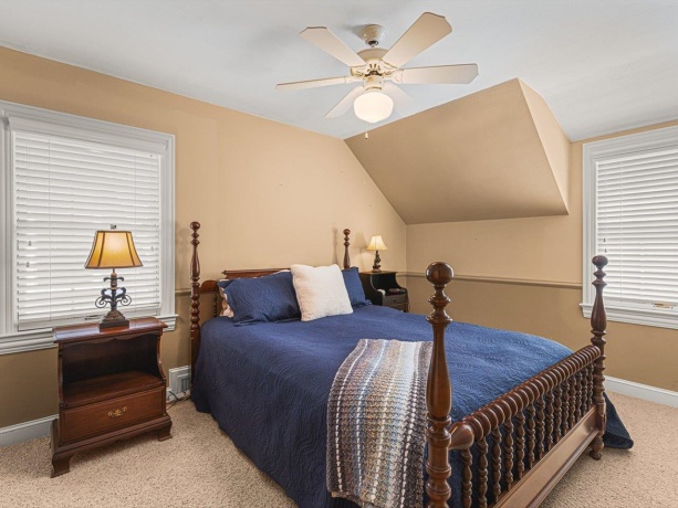 811 Paris, ROCKFORD, Illinois 61107, 3 Bedrooms Bedrooms, ,2 BathroomsBathrooms,House,For Sale,Paris,202507139