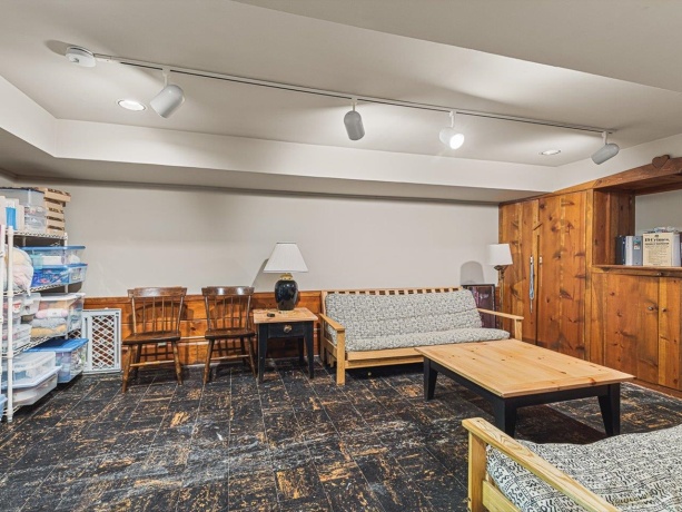 811 Paris, ROCKFORD, Illinois 61107, 3 Bedrooms Bedrooms, ,2 BathroomsBathrooms,House,For Sale,Paris,202507139