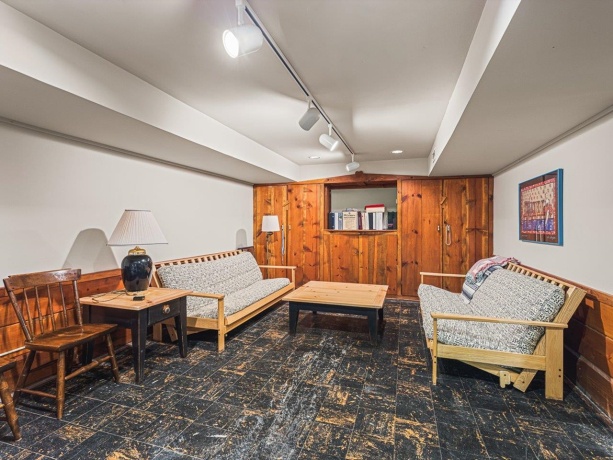 811 Paris, ROCKFORD, Illinois 61107, 3 Bedrooms Bedrooms, ,2 BathroomsBathrooms,House,For Sale,Paris,202507139