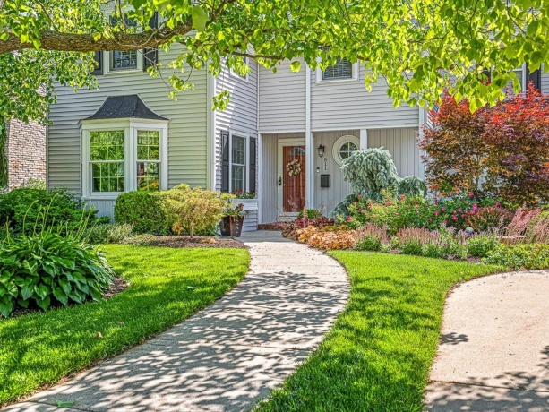 811 Paris, ROCKFORD, Illinois 61107, 3 Bedrooms Bedrooms, ,2 BathroomsBathrooms,House,For Sale,Paris,202507139