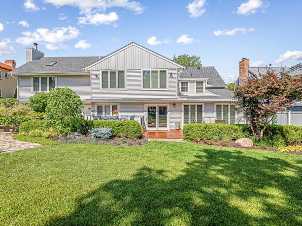 811 Paris, ROCKFORD, Illinois 61107, 3 Bedrooms Bedrooms, ,2 BathroomsBathrooms,House,For Sale,Paris,202507139