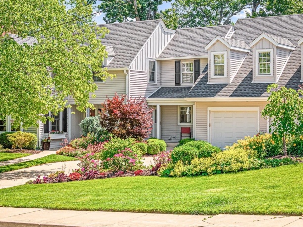 811 Paris, ROCKFORD, Illinois 61107, 3 Bedrooms Bedrooms, ,2 BathroomsBathrooms,House,For Sale,Paris,202507139