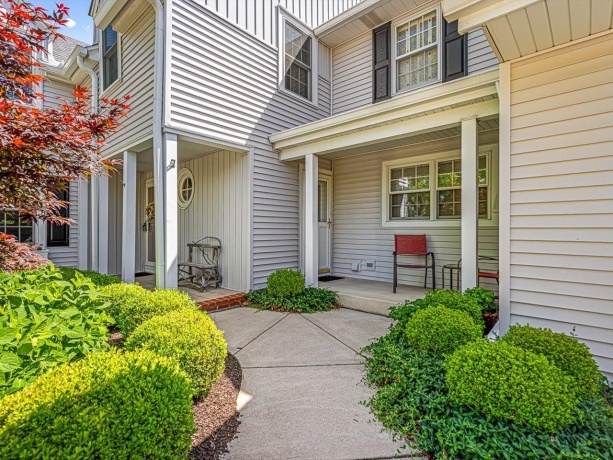 811 Paris, ROCKFORD, Illinois 61107, 3 Bedrooms Bedrooms, ,2 BathroomsBathrooms,House,For Sale,Paris,202507139