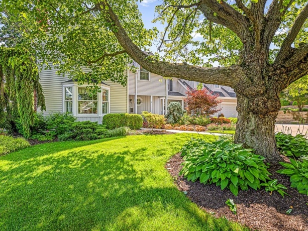 811 Paris, ROCKFORD, Illinois 61107, 3 Bedrooms Bedrooms, ,2 BathroomsBathrooms,House,For Sale,Paris,202507139